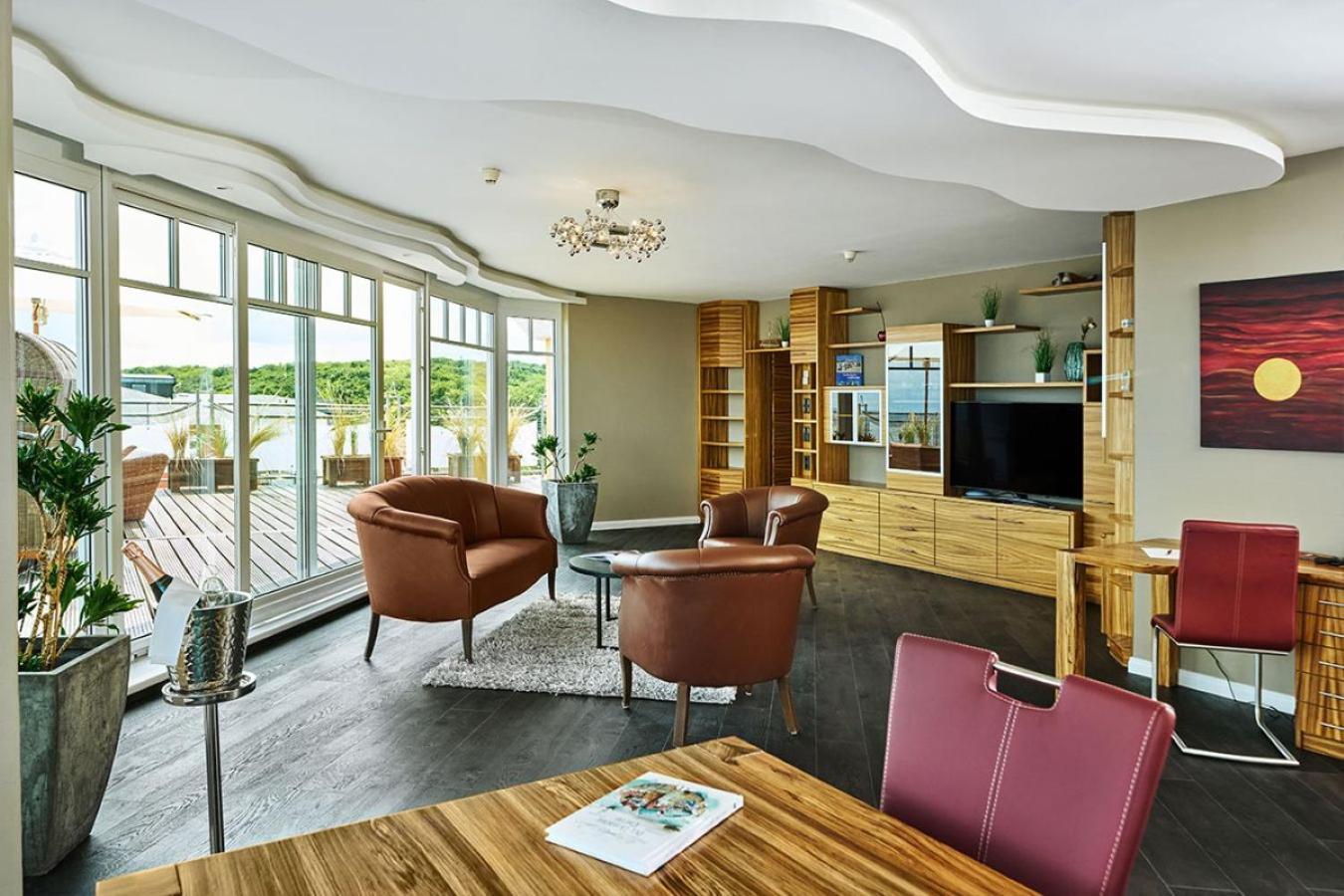 Strandhotel Prinz Von Preussen Zinnowitz Buitenkant foto