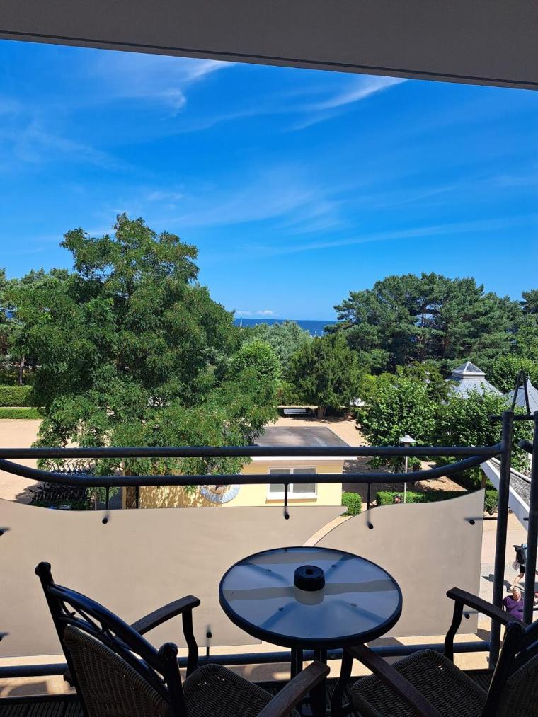 Strandhotel Prinz Von Preussen Zinnowitz Buitenkant foto