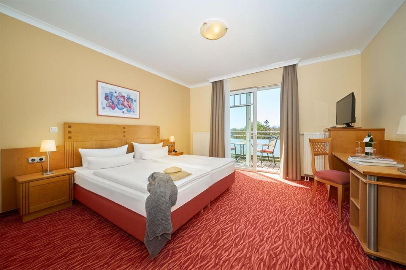 Strandhotel Prinz Von Preussen Zinnowitz Buitenkant foto